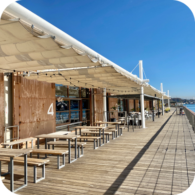 デッキカフェの写真